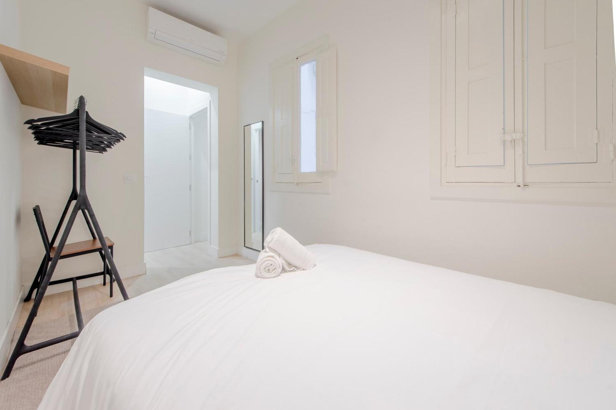 Apartamento Nuevo Apt Para 7 Pax En Malasana - Gran Via E1 Madrid Exterior foto